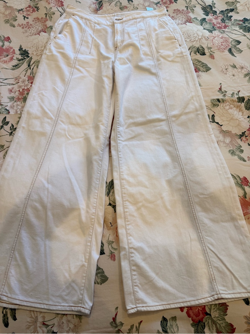 Chico's High Rise Palazzo Wide Leg Jeans White/Cream Stitch 2.5R/14R Boho Chic